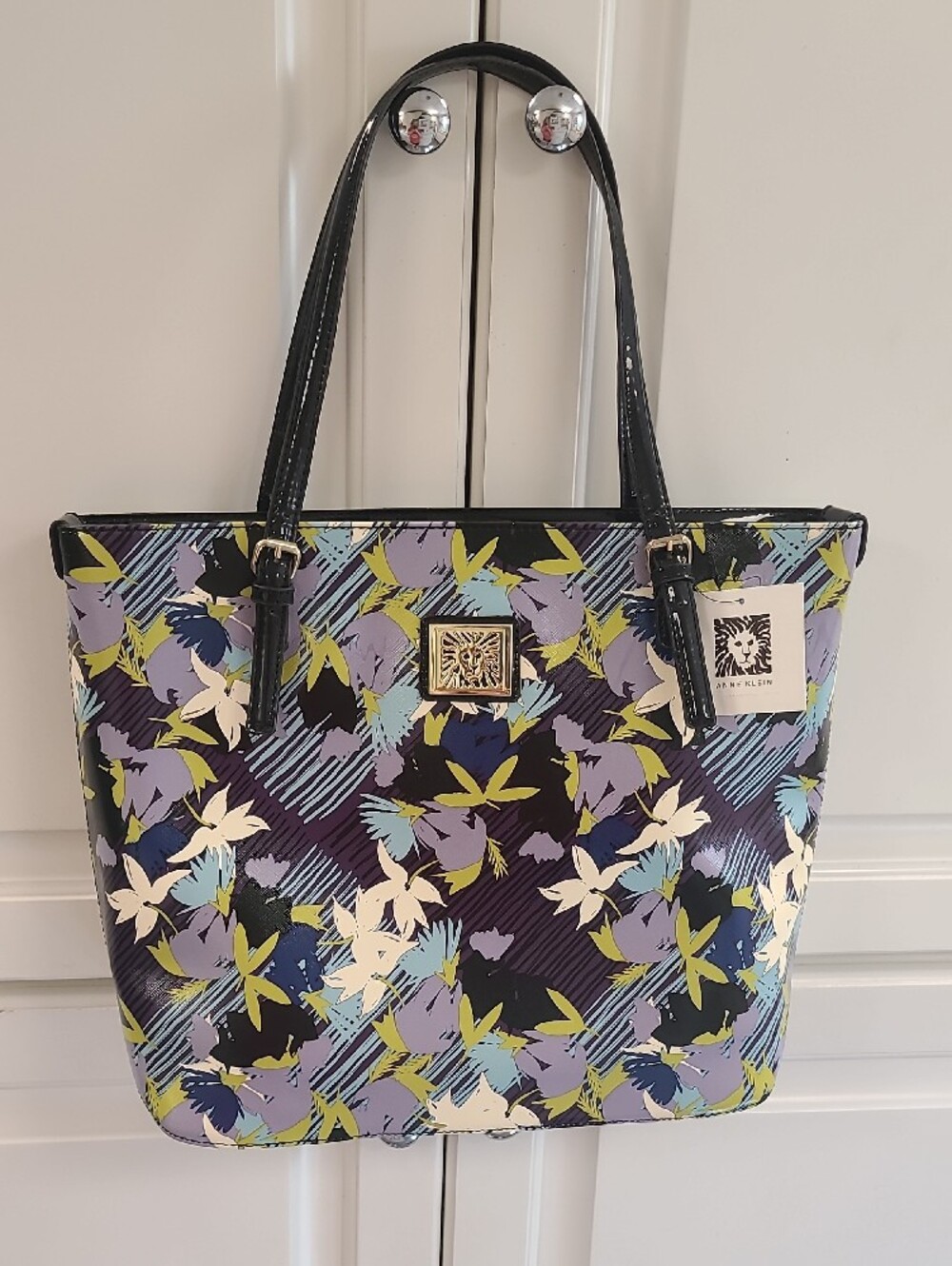Anne Klein NWT Black Patent Floral Tote with Lavender and Lime Accents - Picture 2 of 14